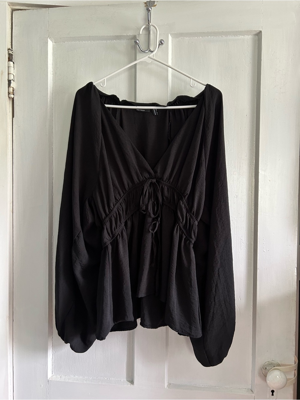 Black Women's V-Neck Tie-Front Blouse